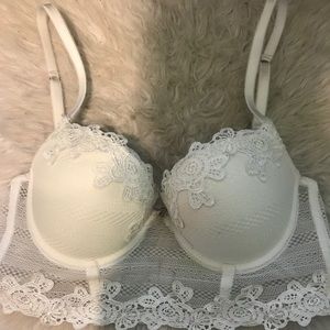 Lace bra